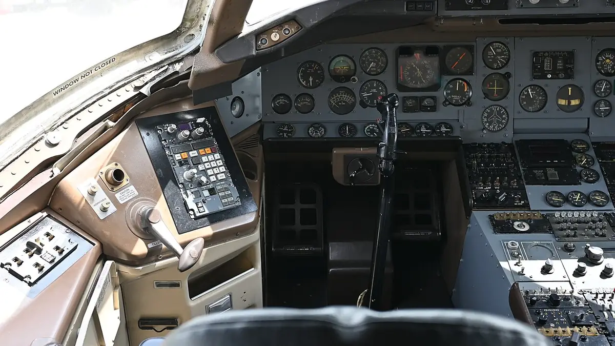 Flight levels explained: why 'FL350' is not 35,000 feet on the ground